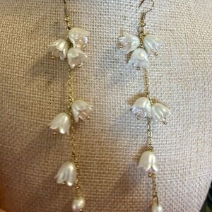 Elegant Gold and White Floral Drop Earrings